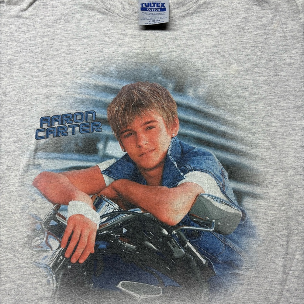 Vintage 2002 Aaron Carter Concert Tshirt - Kids Size XL - 100% Cotton- RARE